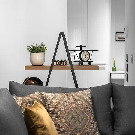 Apartment Behome 37